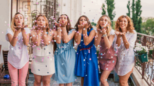 בגדים לחתונה לנשים